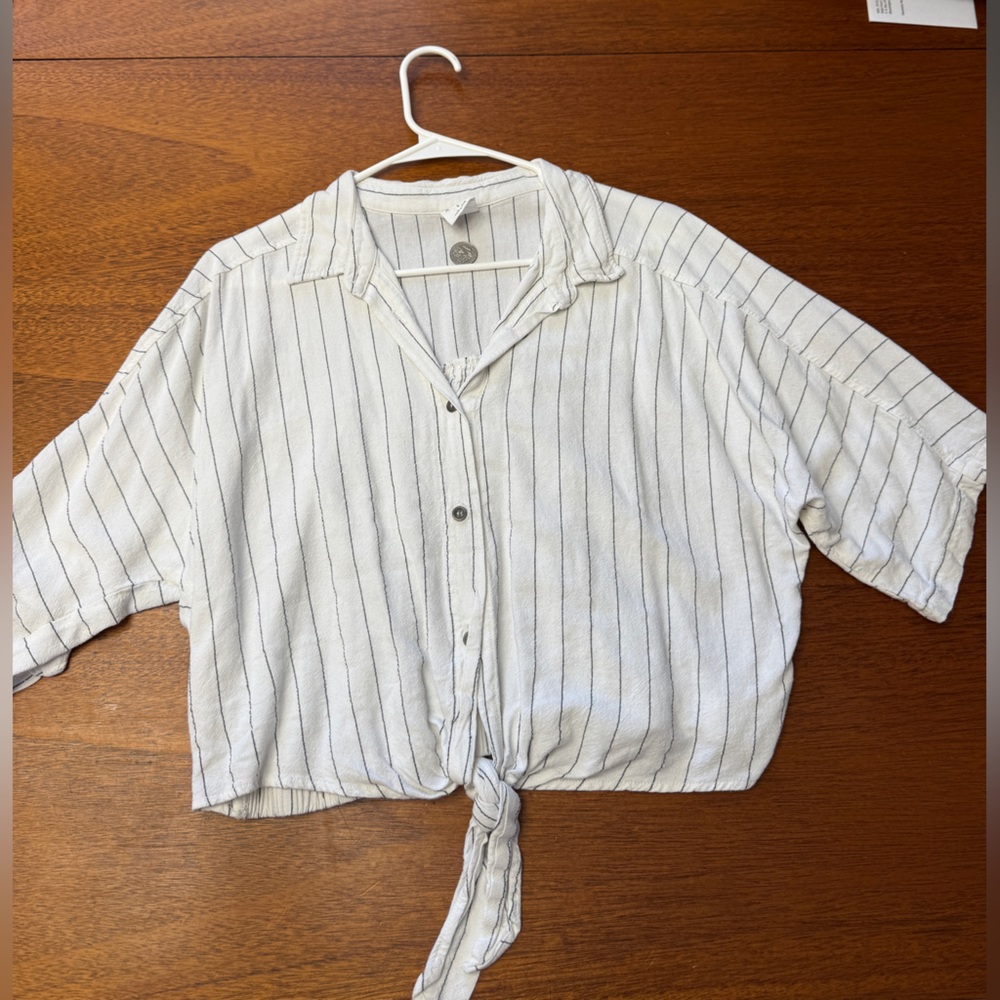 By Together Cream Top with Black Accents